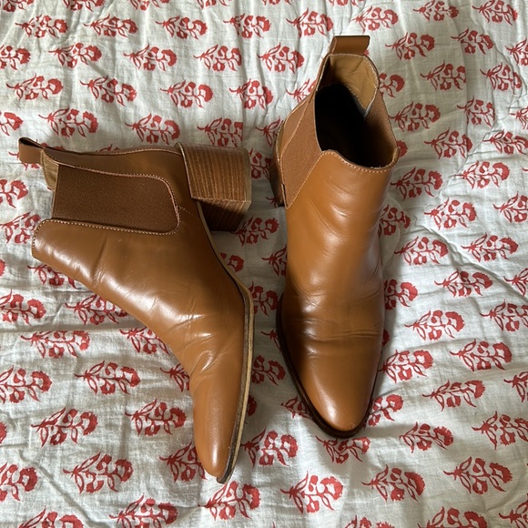 Everlane "The Heel" Cognac Pointy Toe Chelsea Boots 7 1/2 - Picture 3 of 5